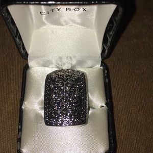 Statement ring NWT